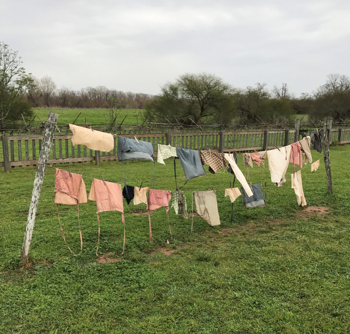 Clothes line Anson Jones House