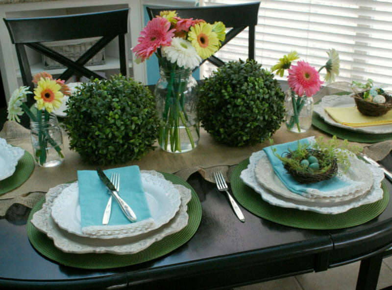 How to style an Easter table