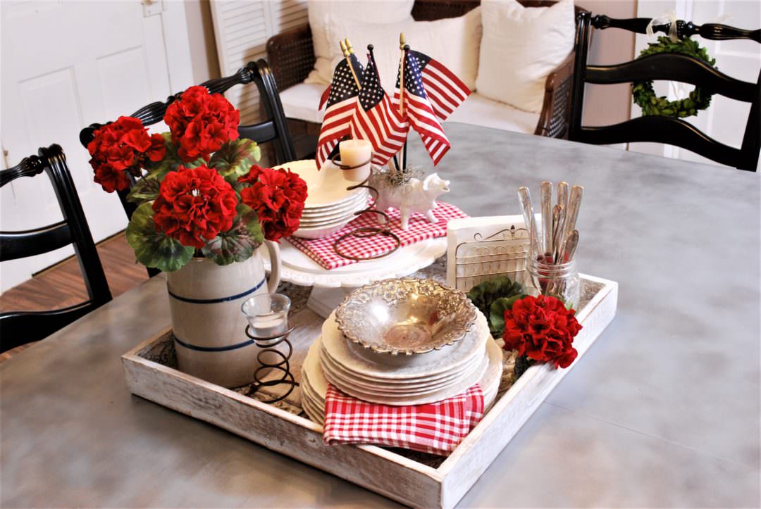 Patriotic al fresco ready tray ready for dining outside for a great July 4th table centerpiece