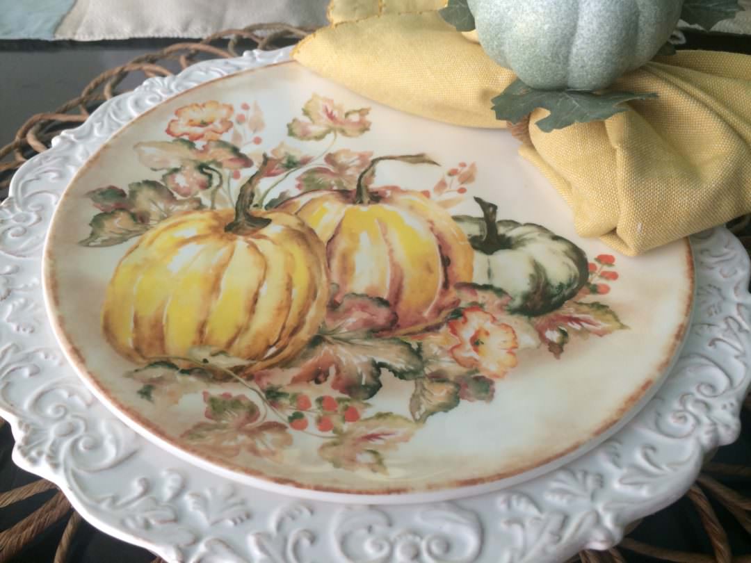 Fall plates for a casual fall tablescape 