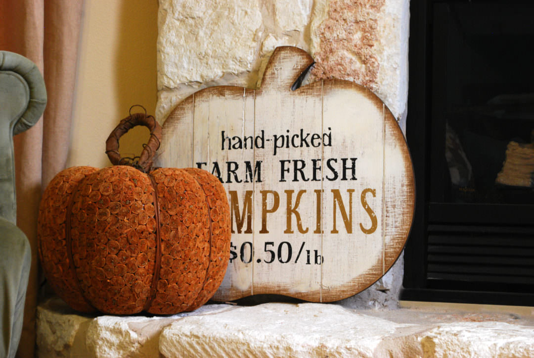 Pumpkin sign from Pier 1 for fall mantel decor from Countyroad407.com 