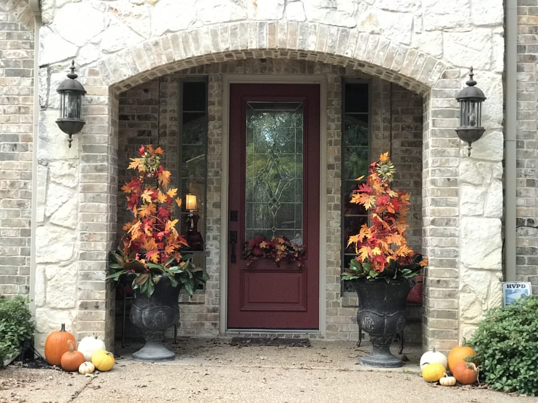 What not to do with fall topiaries. Countyroad407.com