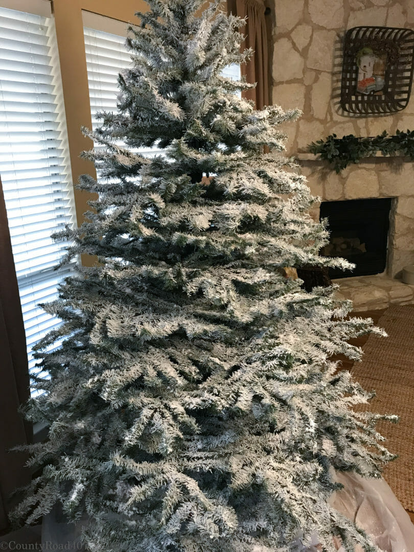 Very easy DIY flocked tree by CountyRoad407.com