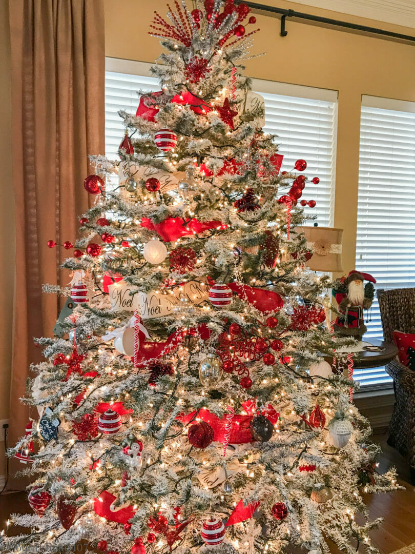 Red and White Christmas Tree Decor - 2 Bees in a Pod