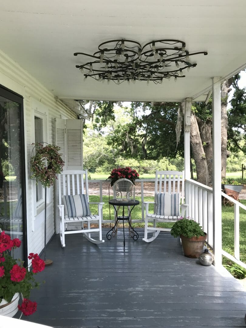 spring porch at the farmhouse in Navasota by CountyRoad407.com