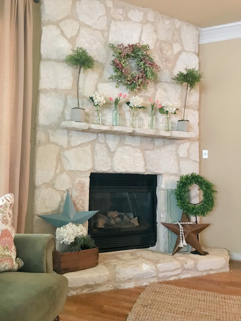 One mantel, three diferent looks and the pros and cons by countyroad407.com