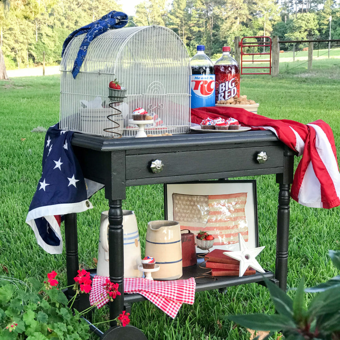 a patriotic snack cart by countyroad407.com