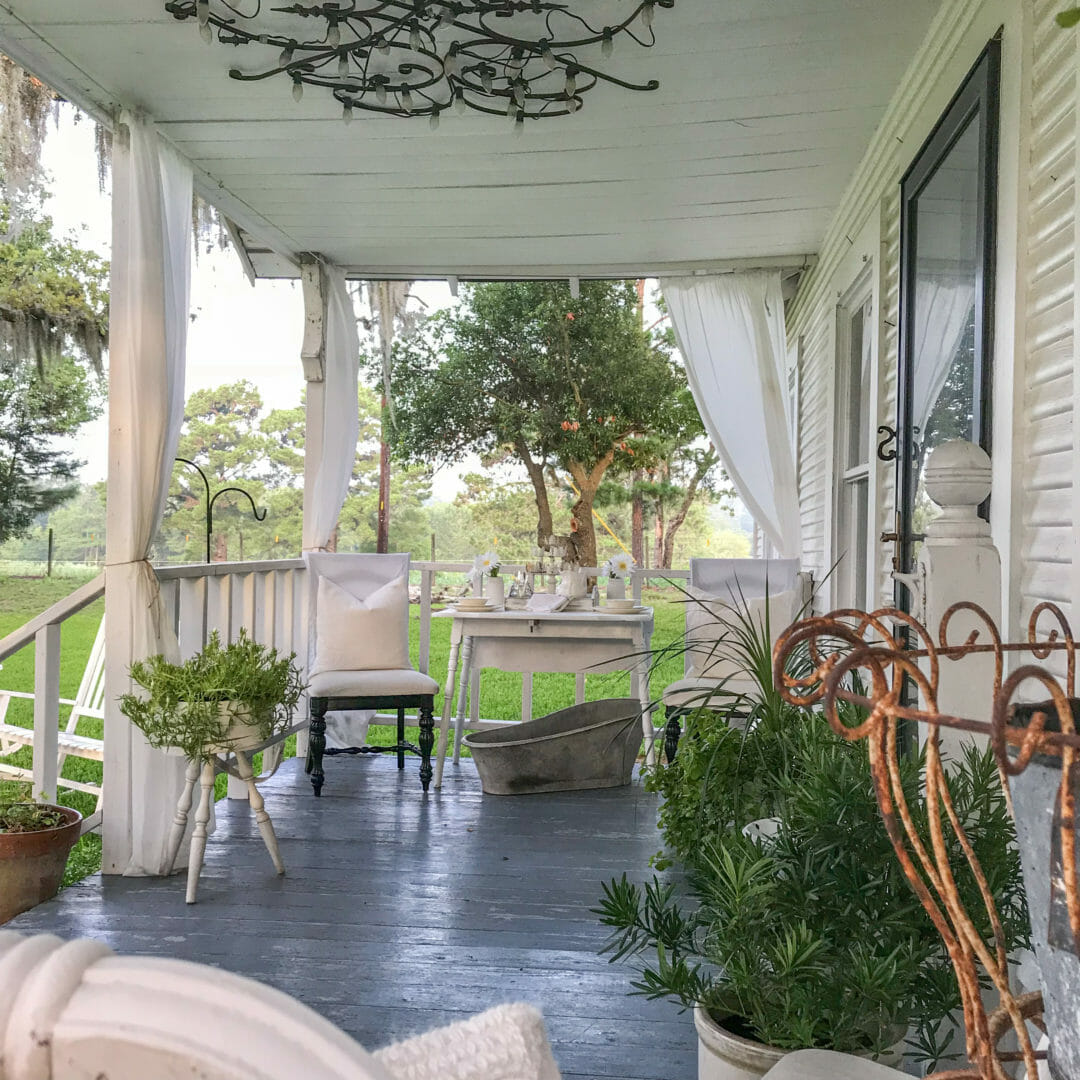 Summer farmhouse front porch by CountyRoad407.com