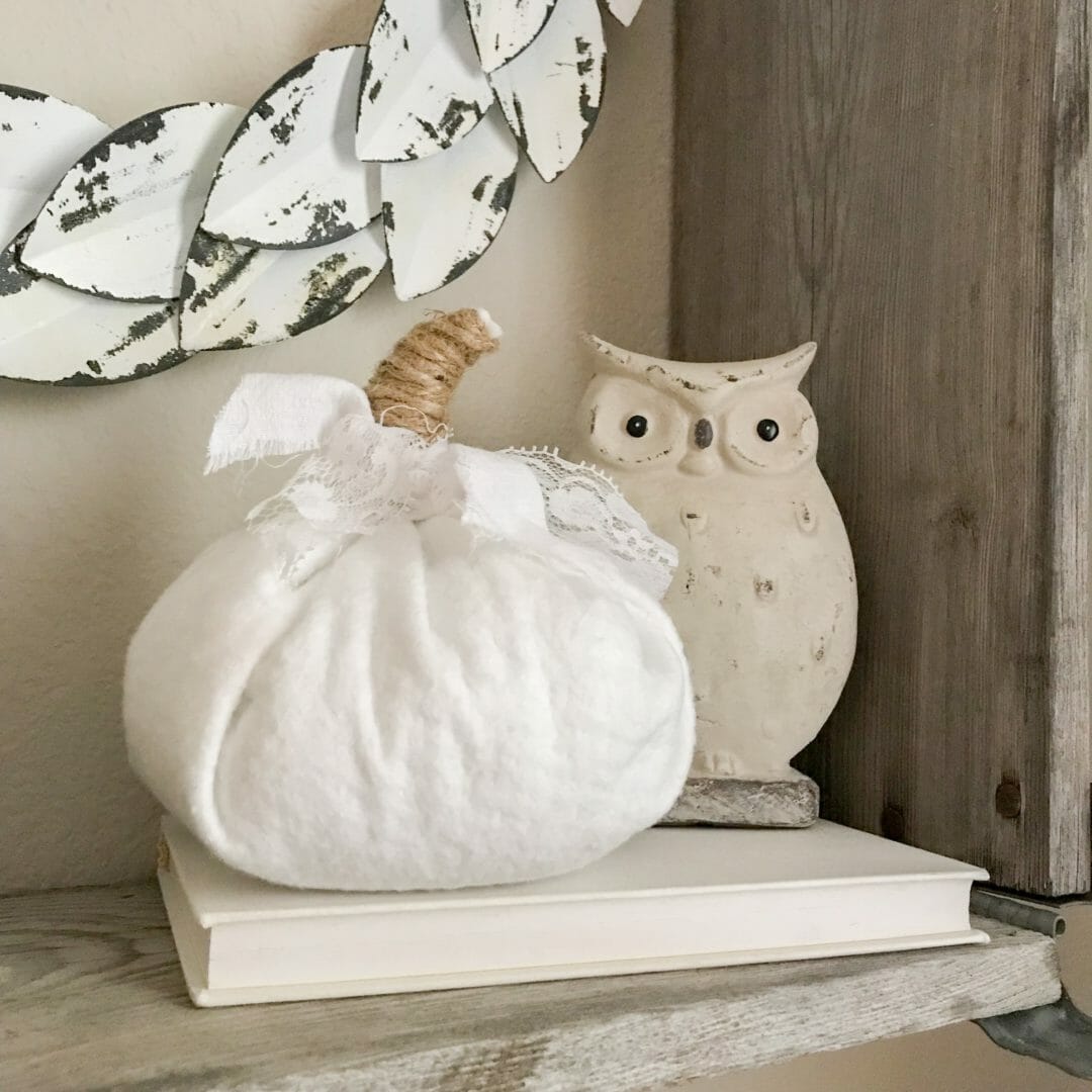 Finished DIY no sew fabric pumpkins by CountyRoad407.com