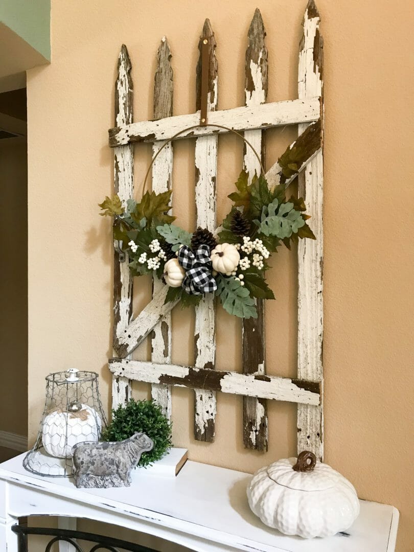 Farmhouse Fall in the entryway by CountyRoad407.com