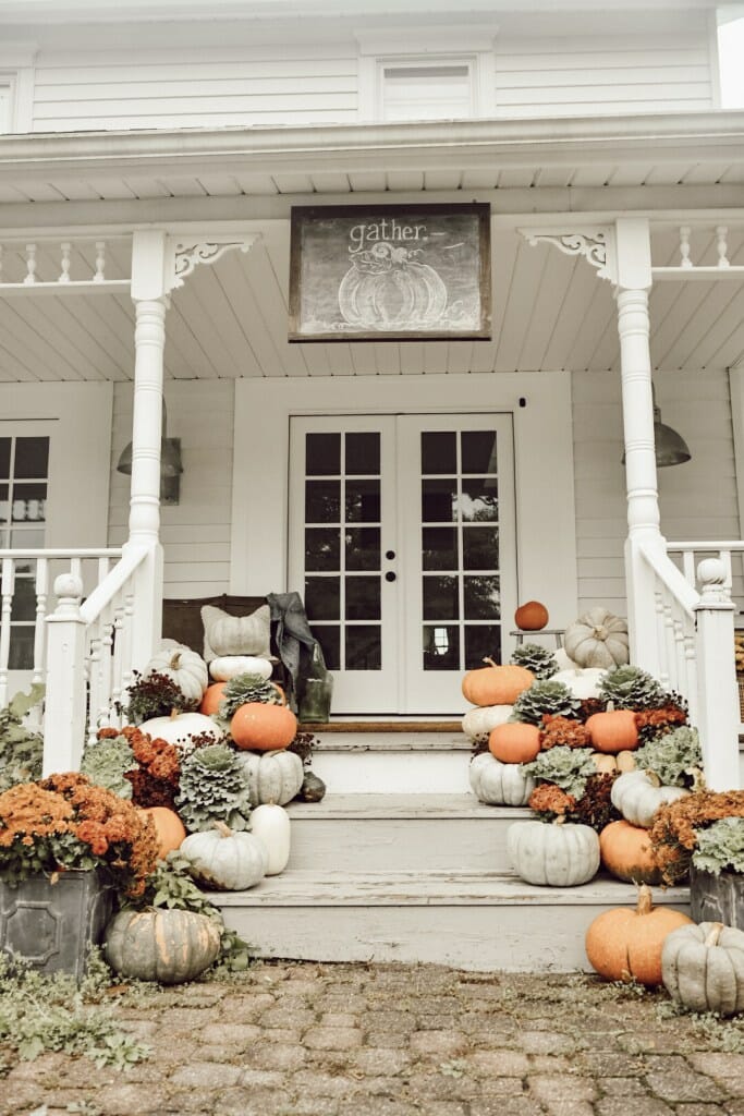 5 favorite farmhouse bloggers by CountyRoad407.com #farmhouse #farmhousedecor #farmhouseblog