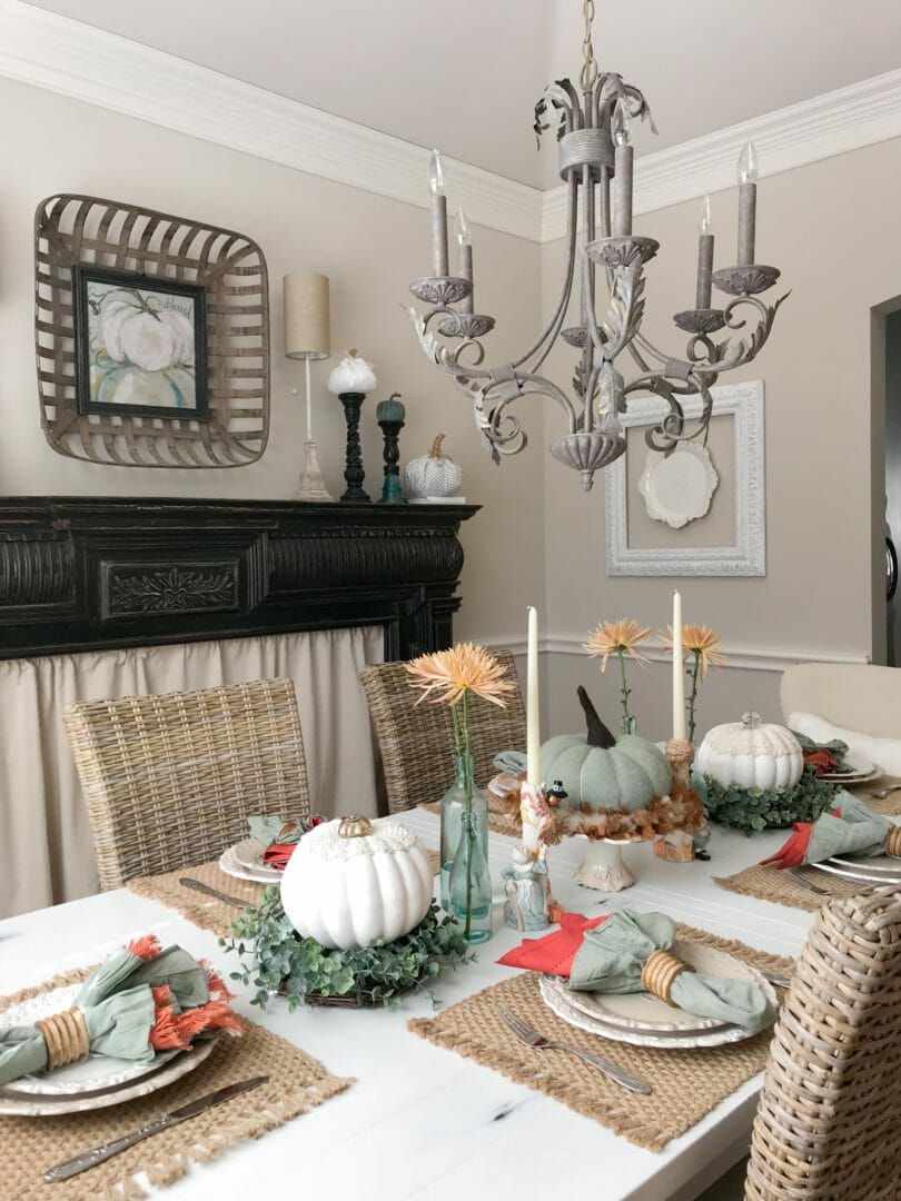 A casual Thanksgiving tablescape by CountyRoad407.com #Thanksgiving #tablescape #casualtable