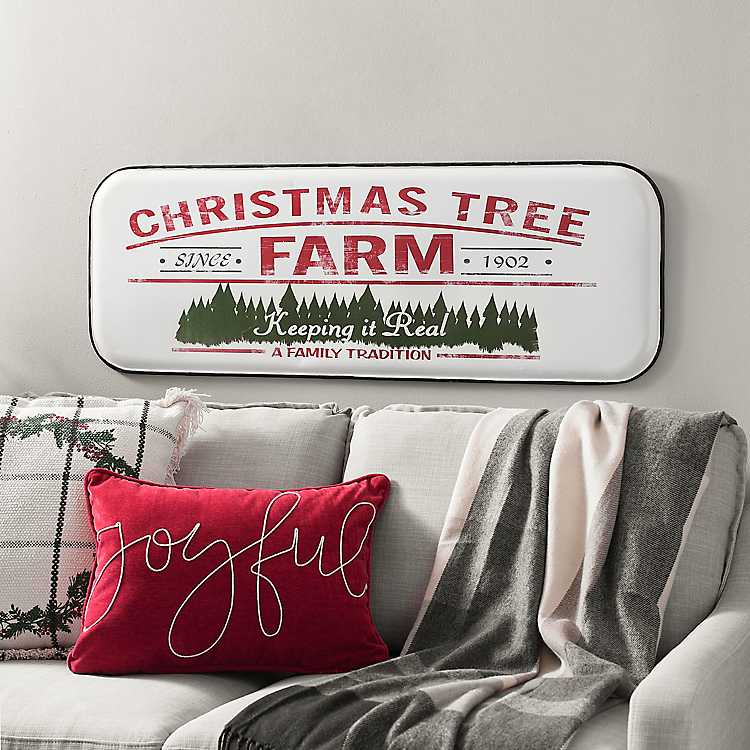 Farmhouse Christmas decor by CountyRoad407.com