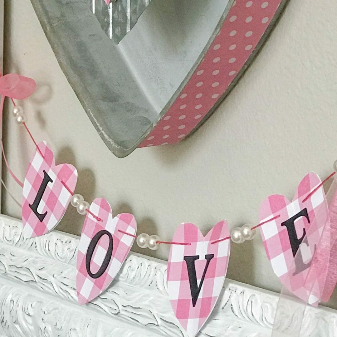 Pinterest Challenge Valentine Wreath with cake pan by CountyRoad407.com #PinterestChallenge #ValentineWreath #CakepanWreath #ValentineDIY #DIY #Repurposedcakepan #Repurpose #VintageInspiredWreath #Wreath #ValentinesDayCraft #ValentineDIY