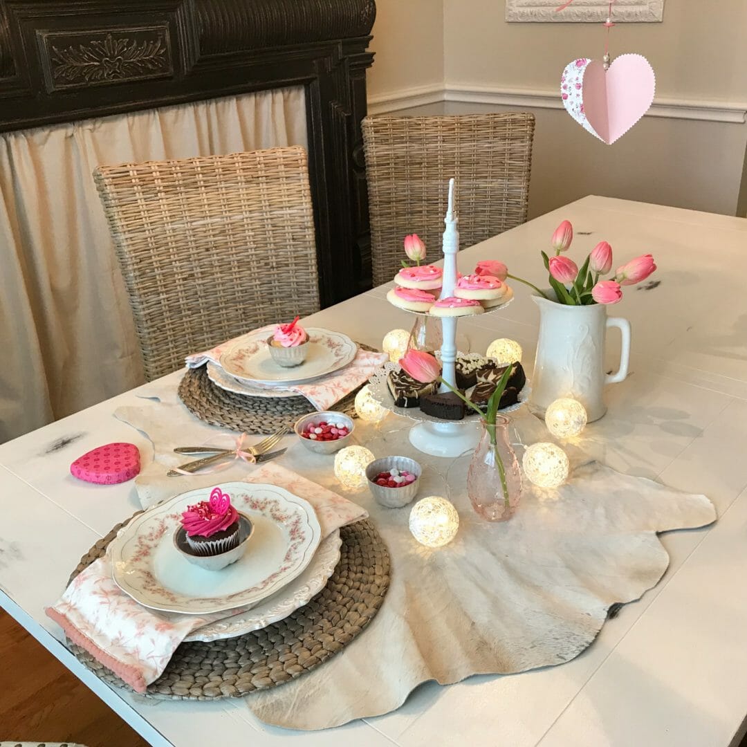 A Vinage inspired dessert table for 2 and a Valentine's Blog hop by CountyRoad407.com #ValentinesDay #VintageDecor #VintageValentine #Valentinetable #ValentinesDayTable