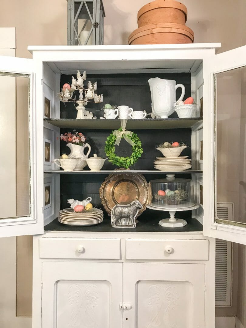 Adding Easter touches to the farmhouse hutch and blog hop by CountyRoad407.com #Easterdecor #Easter #Springdecor #farmhousespring #farmhousedecor #farmhouse #countryliving #CountyRoad407