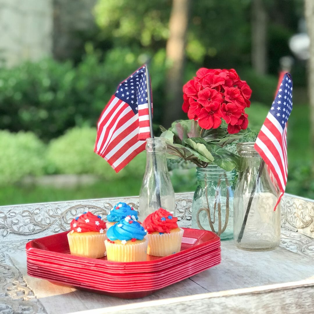 Patriotic Sitting Area and Pinterest Challenge by CountyRoad407.com #July4th #IndependenceDay #Patriotic #PinterestChallenge #CountyRoad407 #OutdoorSeating #July4thDIY