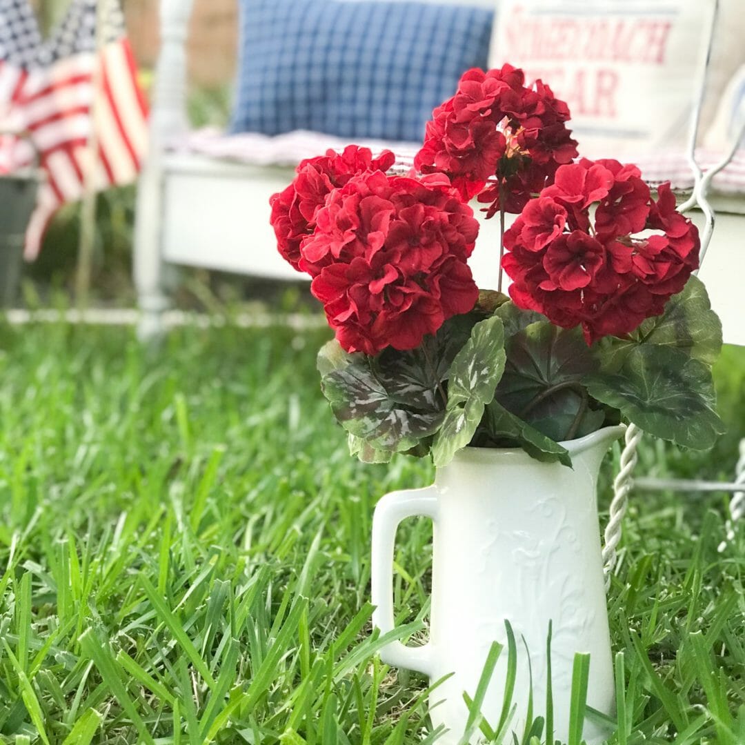 Patriotic Sitting Area and Pinterest Challenge by CountyRoad407.com #July4th #IndependenceDay #Patriotic #PinterestChallenge #CountyRoad407 #OutdoorSeating #July4thDIY