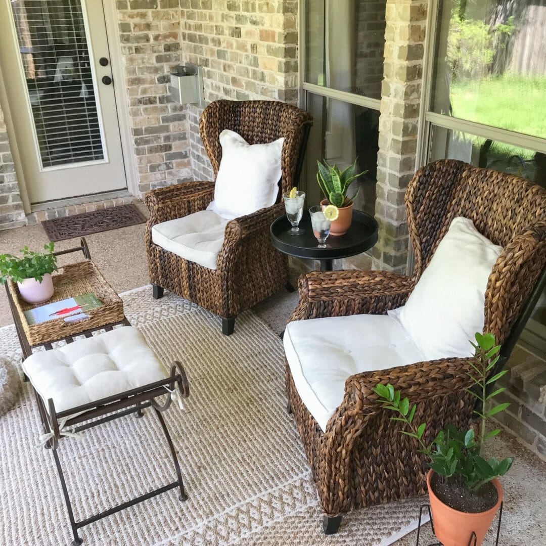 A Back porch refresh and Summer blog hop by CountyRoad407.com #summerpatio #summerdecorating #patio #patiodecorating #backporch