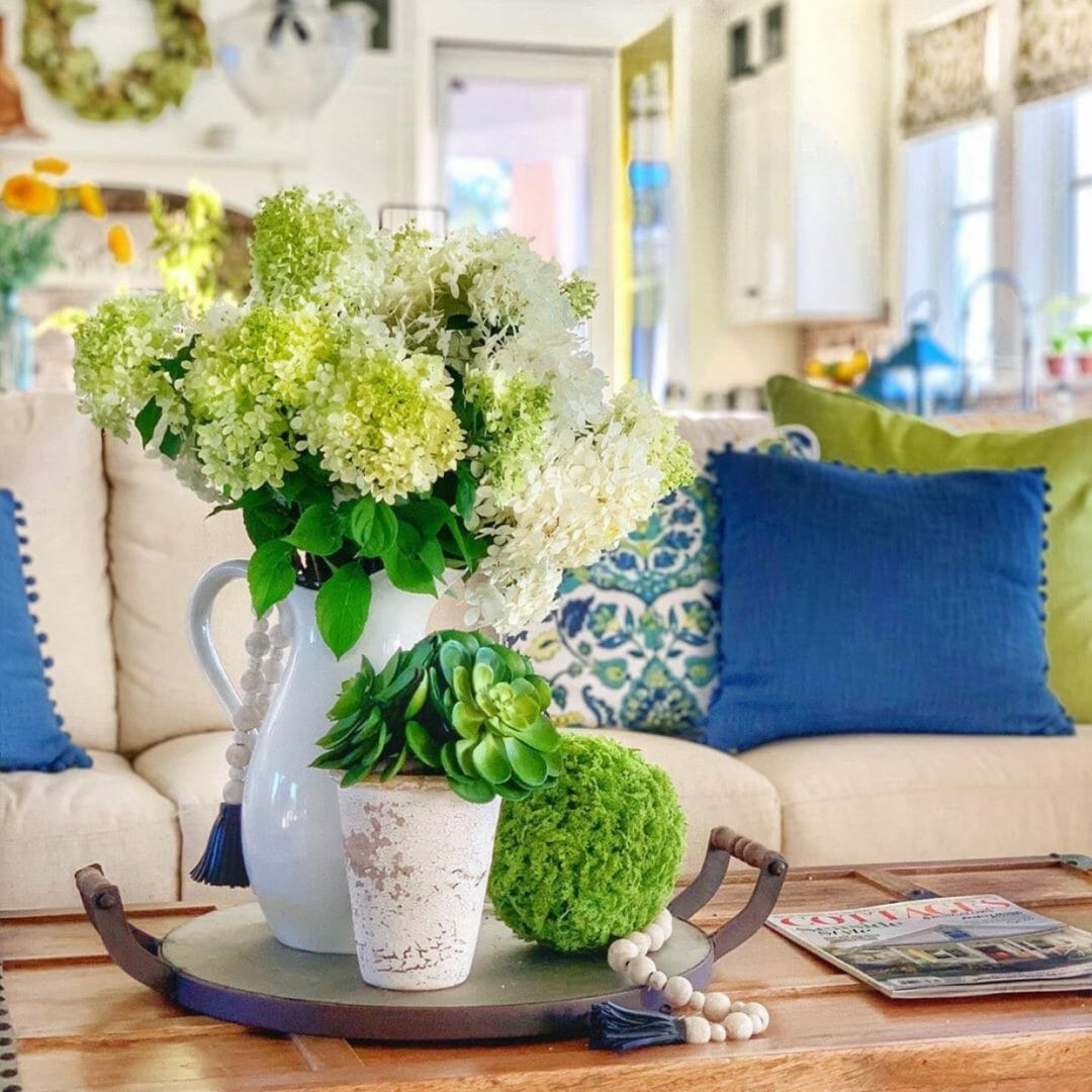 End of summer inspiration accounts on Instagram gathered by CountyRoad407.com. #onetofollow #summerdecorideas #endofsummerdecor #decorideas #countyroad407 #endofsummerideas