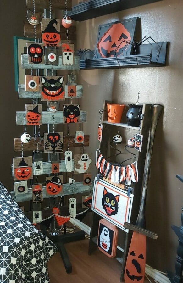 Halloween pallet tree