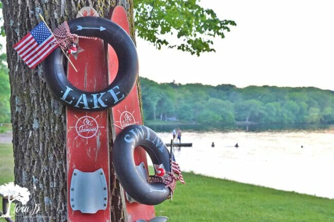 inner tube wreath withskis