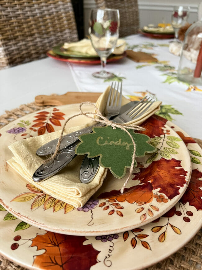 fall place setting with Cindy place card