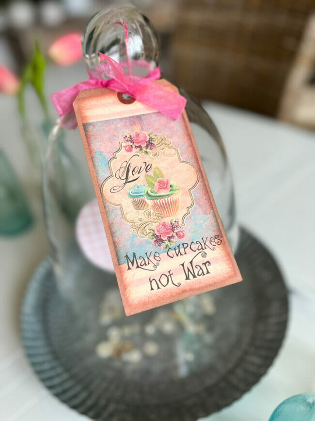 cupcake tag with pink ribbon