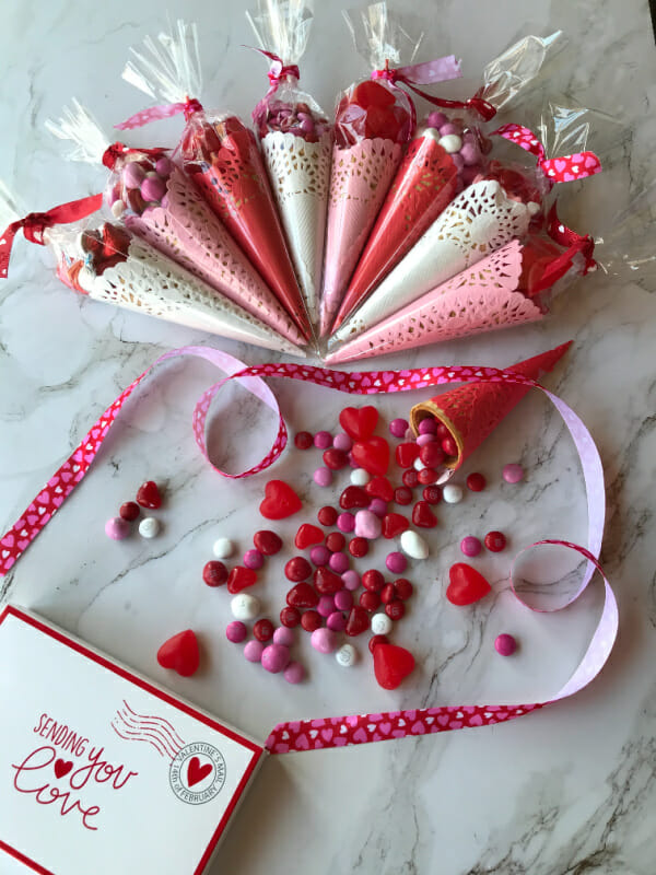 valentine cones with candy