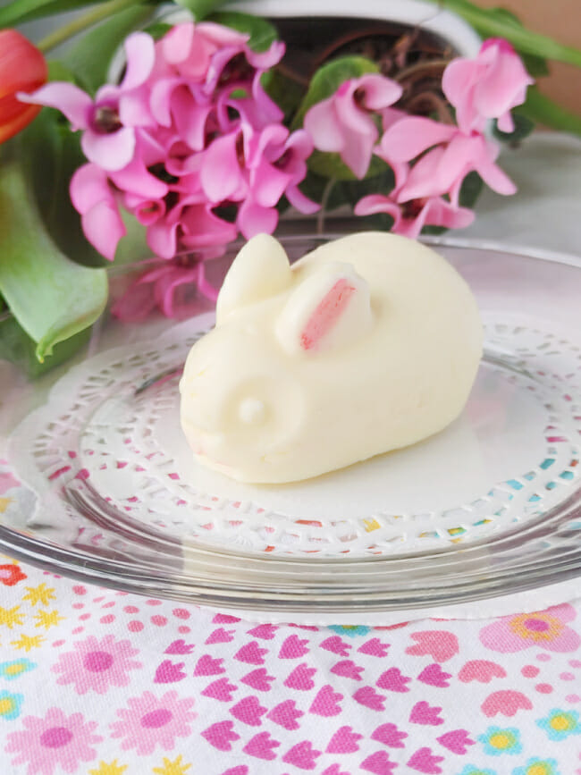 plate with bunny butter 