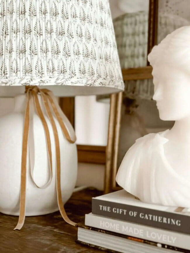 lamp with white bust