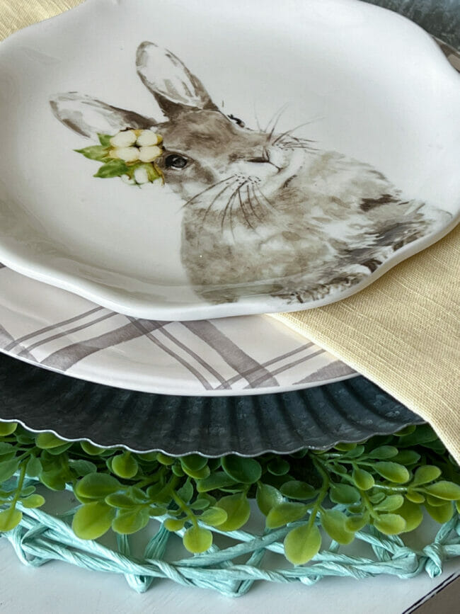 bunny plate on 3 chargers