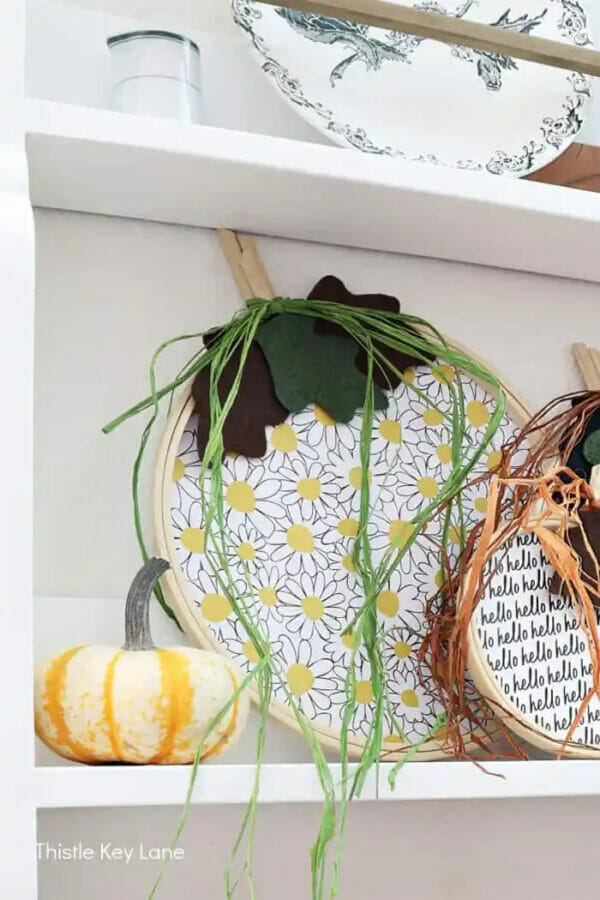 embroidery hoop pumpkins with raffia