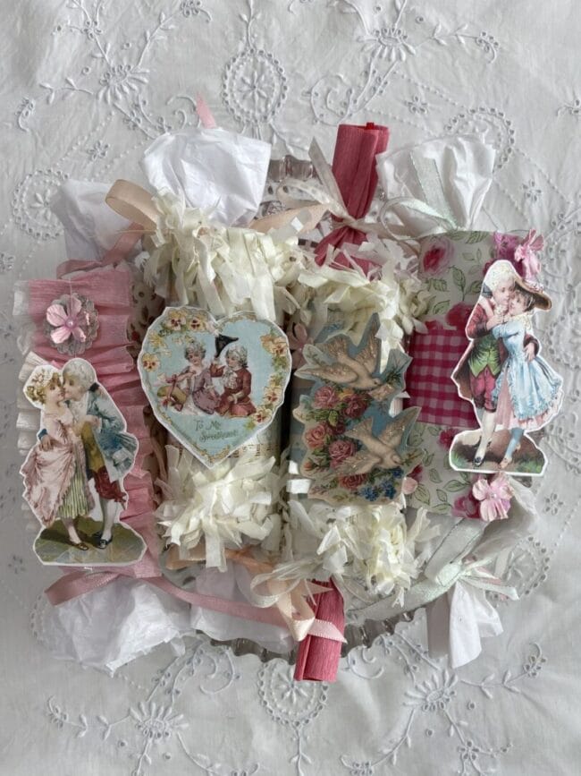 4 valentine paper crackers with paper tassels,