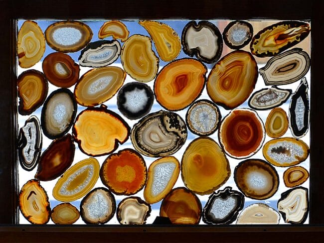 agate geode rock window in yellows and oranges